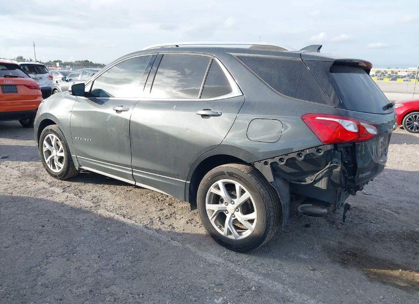 Photo 3 of 2020 Chevrolet Equinox FWD PREMIER 1.5L TURBO (VIN 2GNAXNEV4L6168650)