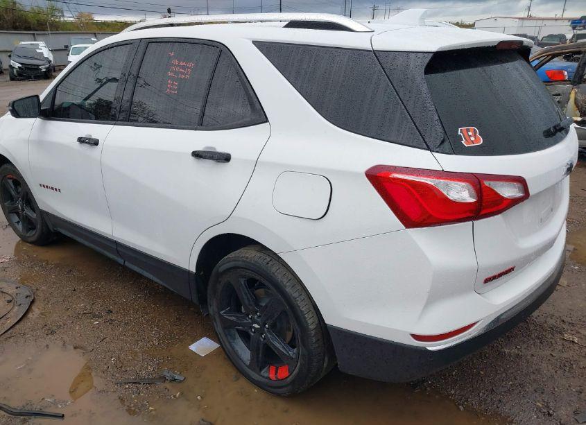 Photo 3 of 2021 Chevrolet Equinox FWD PREMIER (VIN 2GNAXNEV4M6141790)