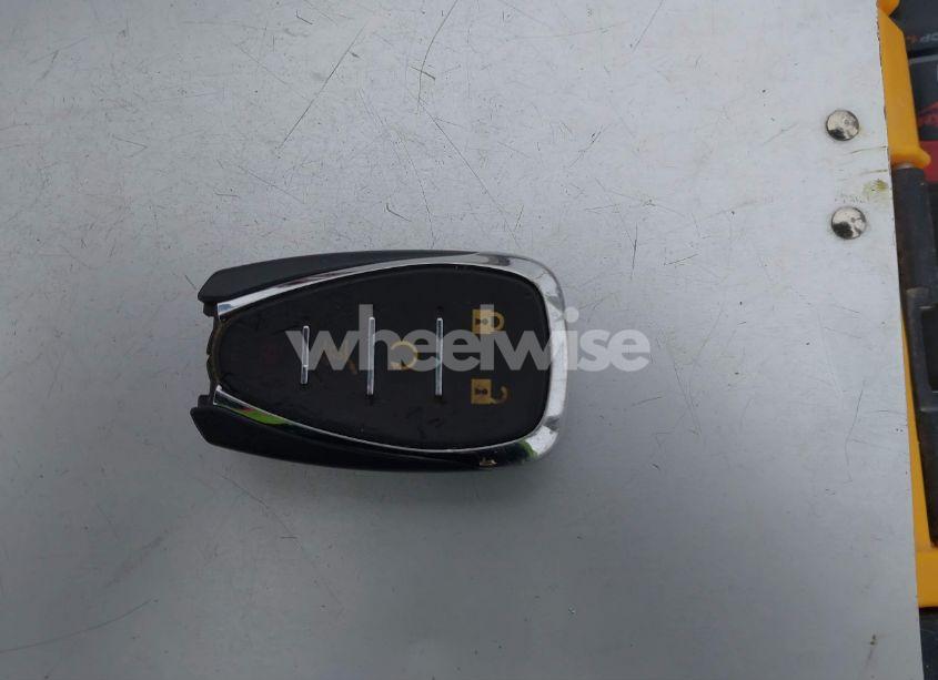 Photo 11 of 2020 Chevrolet Equinox FWD PREMIER 1.5L TURBO (VIN 2GNAXNEV5L6171511)