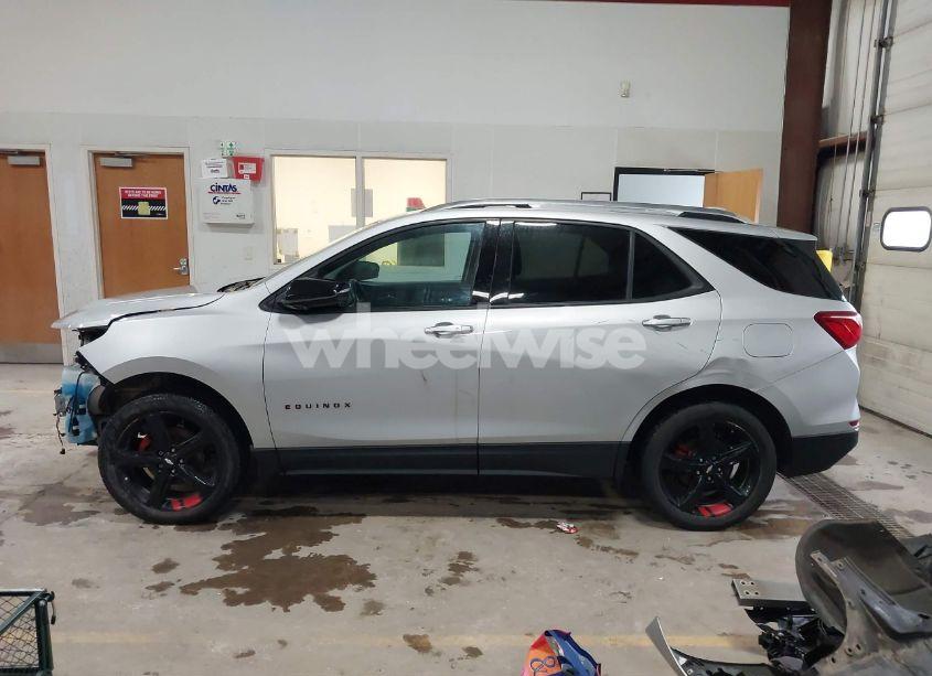 Photo 15 of 2021 Chevrolet Equinox FWD PREMIER (VIN 2GNAXNEV5M6119300)