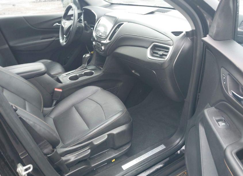 Photo 5 of 2019 Chevrolet Equinox PREMIER (VIN 2GNAXNEV6K6102583)