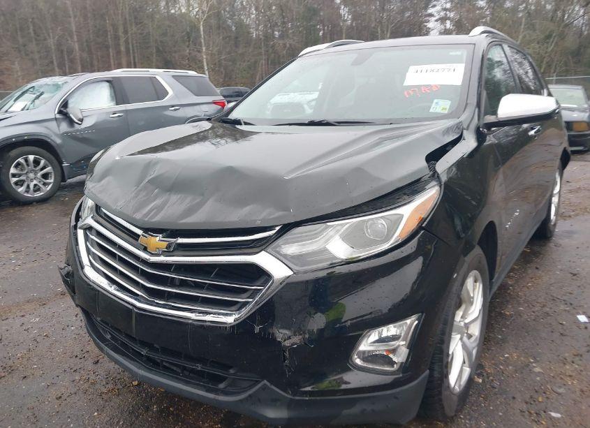 Photo 6 of 2019 Chevrolet Equinox PREMIER (VIN 2GNAXNEV6K6102583)