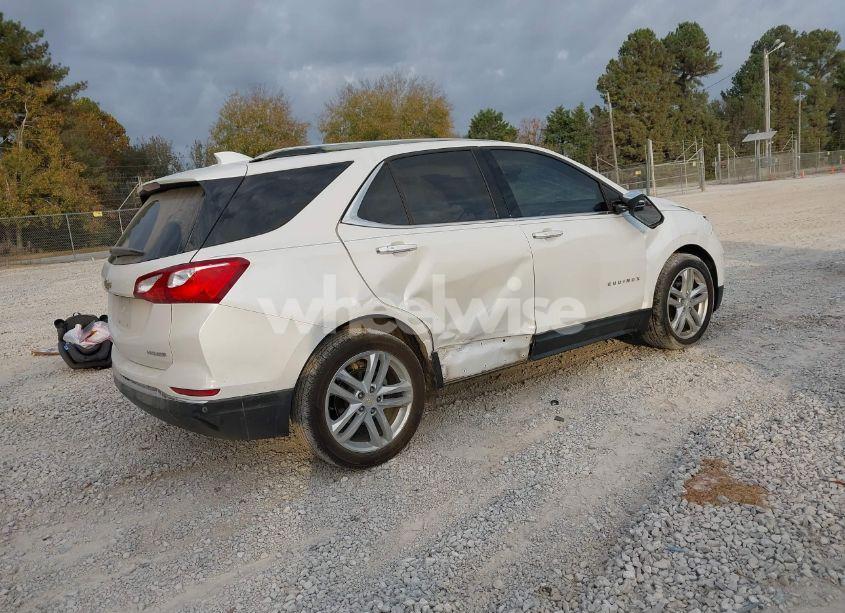 Photo 4 of 2019 Chevrolet Equinox PREMIER (VIN 2GNAXNEV6K6105287)