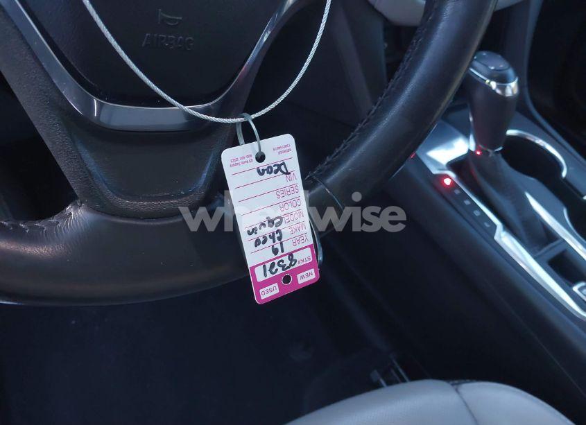 Photo 11 of 2019 Chevrolet Equinox PREMIER (VIN 2GNAXNEV6K6140623)