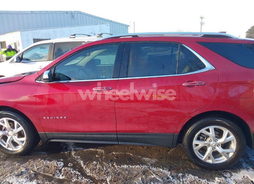 Photo 14 of 2019 Chevrolet Equinox PREMIER (VIN 2GNAXNEV6K6140623)