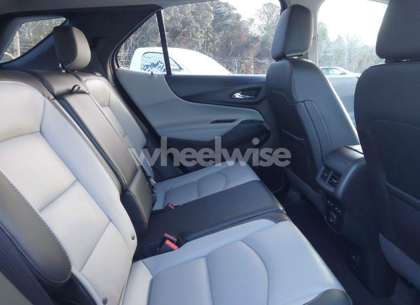 Photo 8 of 2019 Chevrolet Equinox PREMIER (VIN 2GNAXNEV6K6140623)