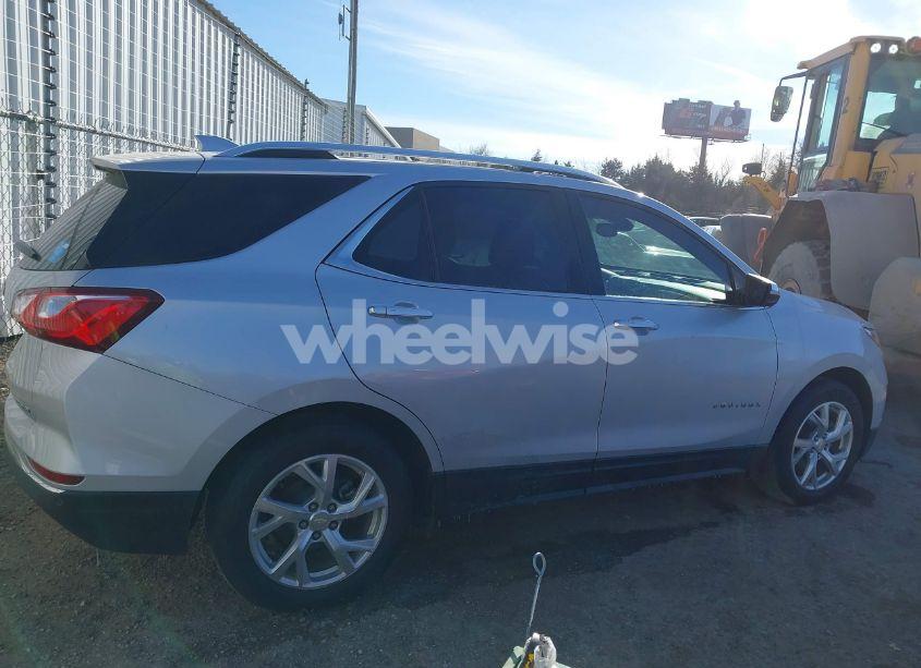 Photo 13 of 2019 Chevrolet Equinox PREMIER (VIN 2GNAXNEV7K6195792)
