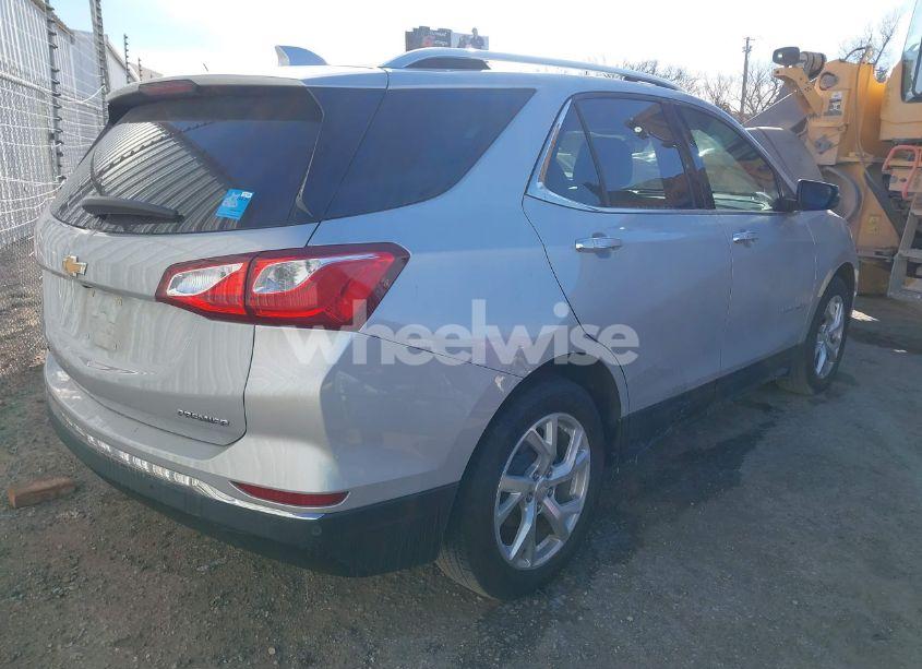 Photo 4 of 2019 Chevrolet Equinox PREMIER (VIN 2GNAXNEV7K6195792)