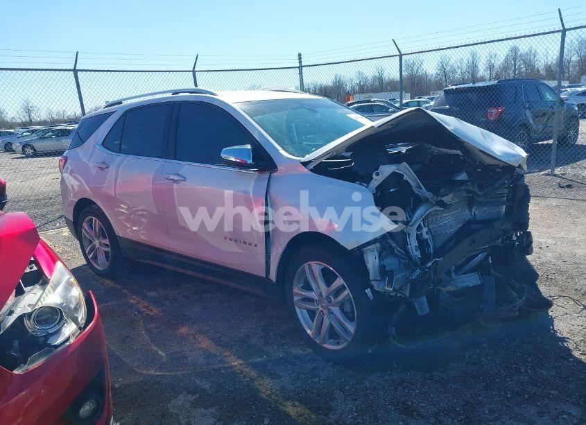 2020 Chevrolet Equinox FWD PREMIER 1.5L TURBO (VIN 2GNAXNEV7L6175592) main photo