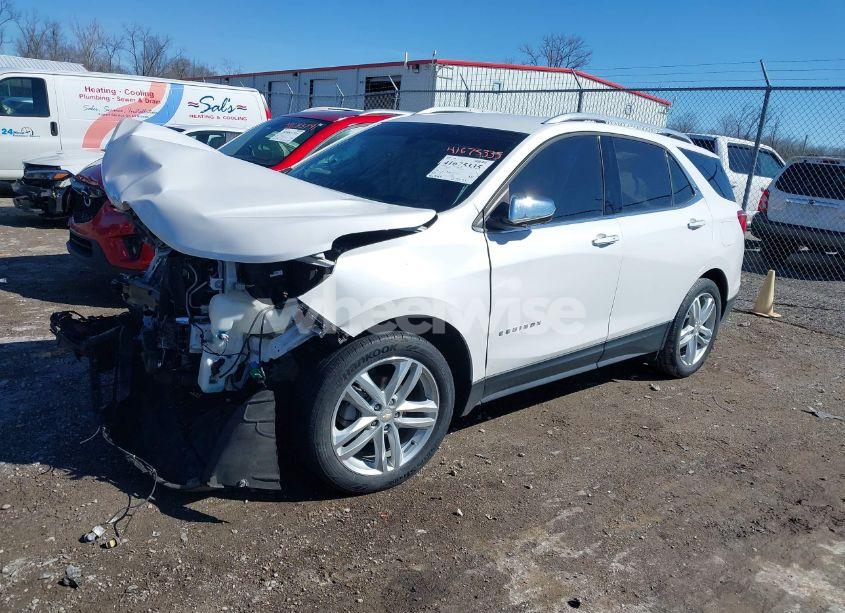 Photo 2 of 2020 Chevrolet Equinox FWD PREMIER 1.5L TURBO (VIN 2GNAXNEV7L6175592)