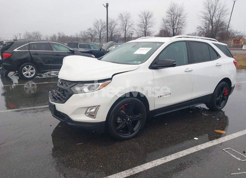 Photo 2 of 2021 Chevrolet Equinox FWD PREMIER (VIN 2GNAXNEV7M6112087)
