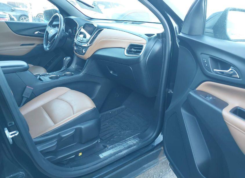 Photo 5 of 2019 Chevrolet Equinox PREMIER (VIN 2GNAXNEV8K6255062)