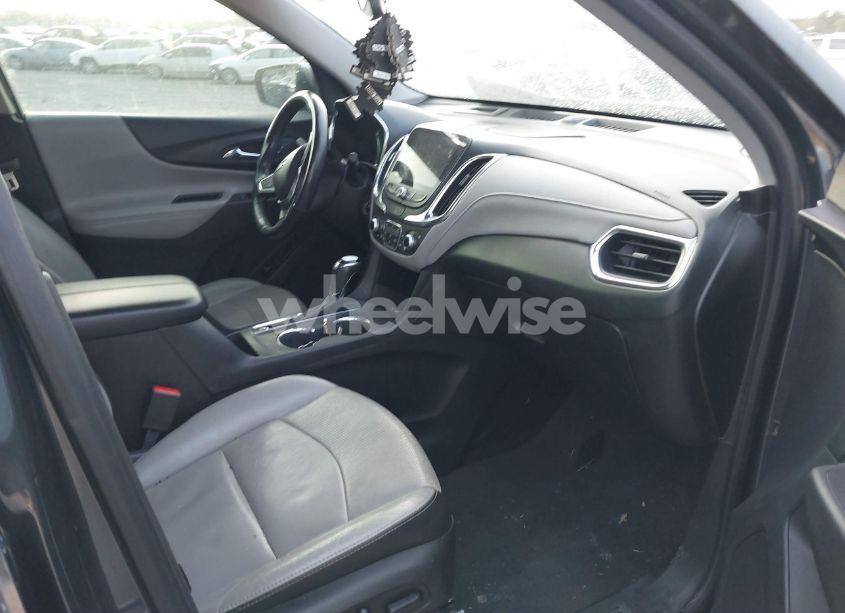 Photo 5 of 2019 Chevrolet Equinox PREMIER (VIN 2GNAXNEV9K6178251)