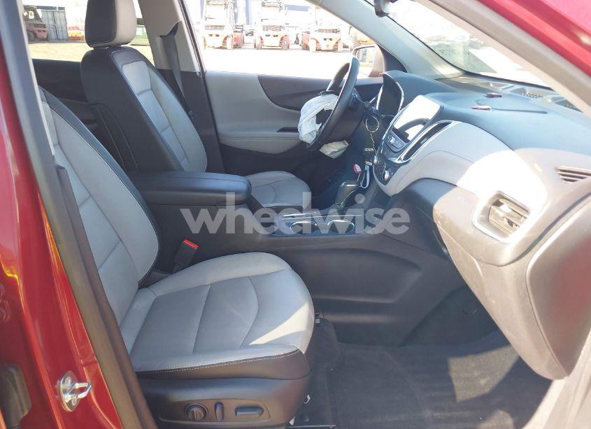 Photo 5 of 2019 Chevrolet Equinox PREMIER (VIN 2GNAXNEV9K6215511)