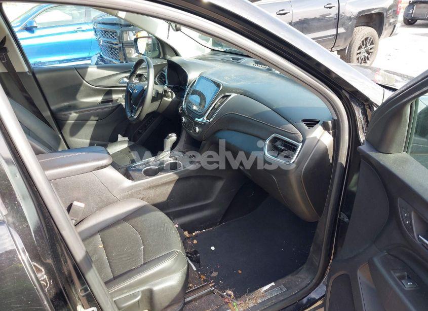 Photo 5 of 2021 Chevrolet Equinox FWD PREMIER (VIN 2GNAXNEV9M6124760)