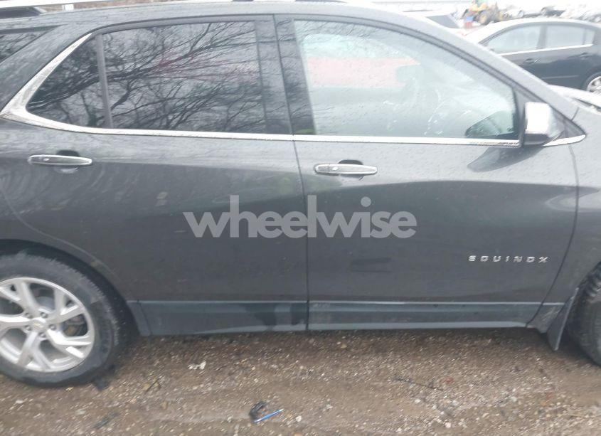 Photo 13 of 2019 Chevrolet Equinox PREMIER (VIN 2GNAXNEVXK6271800)