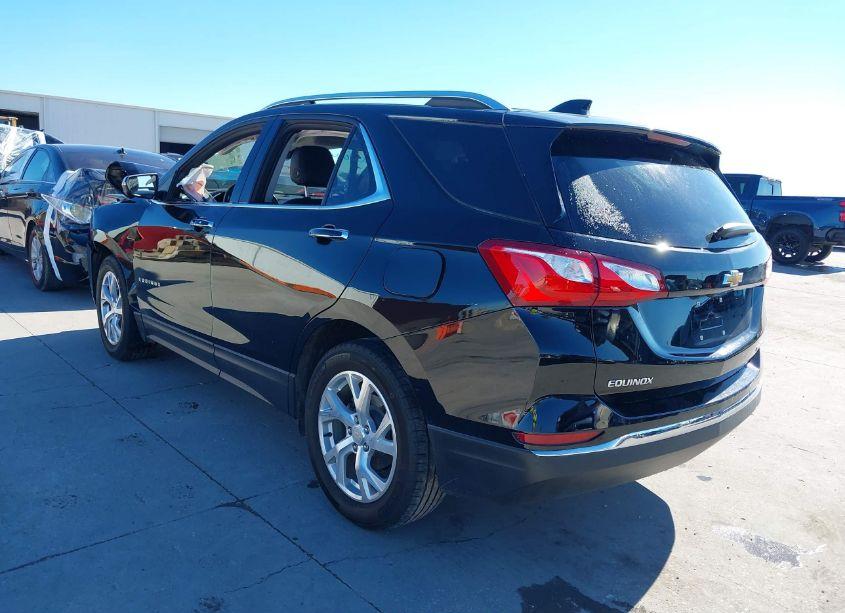Photo 3 of 2020 Chevrolet Equinox FWD PREMIER 1.5L TURBO (VIN 2GNAXNEVXL6193956)