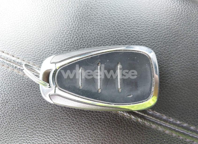 Photo 11 of 2018 Chevrolet Equinox PREMIER (VIN 2GNAXNEX0J6184861)