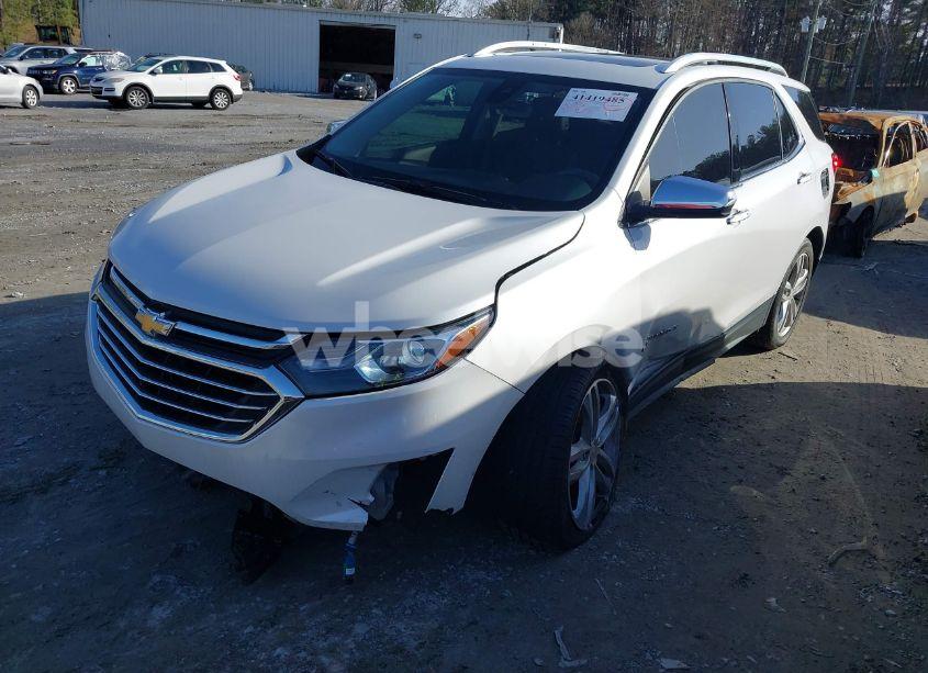 Photo 2 of 2018 Chevrolet Equinox PREMIER (VIN 2GNAXNEX1J6166837)