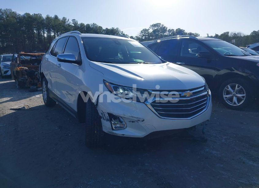 Photo 6 of 2018 Chevrolet Equinox PREMIER (VIN 2GNAXNEX1J6166837)