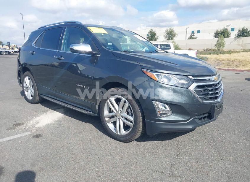 2018 Chevrolet Equinox PREMIER (VIN 2GNAXNEX4J6268259) main photo