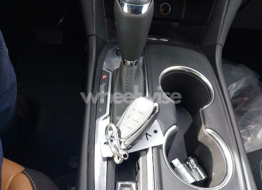 Photo 11 of 2018 Chevrolet Equinox PREMIER (VIN 2GNAXNEX4J6268259)