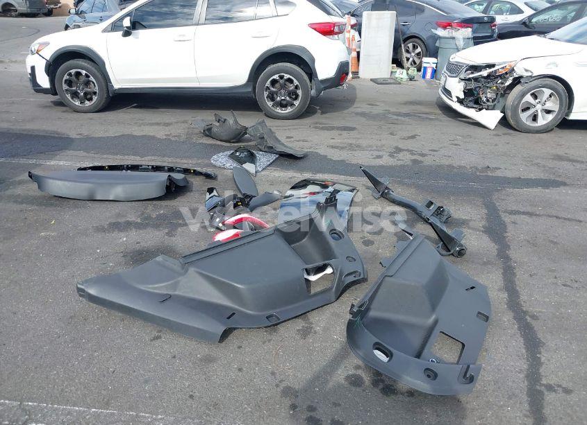 Photo 18 of 2018 Chevrolet Equinox PREMIER (VIN 2GNAXNEX4J6268259)