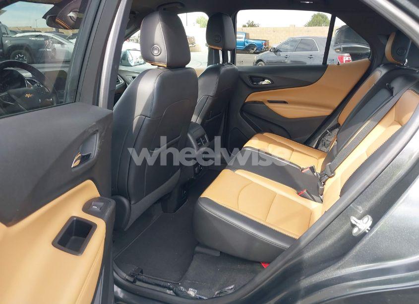 Photo 8 of 2018 Chevrolet Equinox PREMIER (VIN 2GNAXNEX4J6268259)