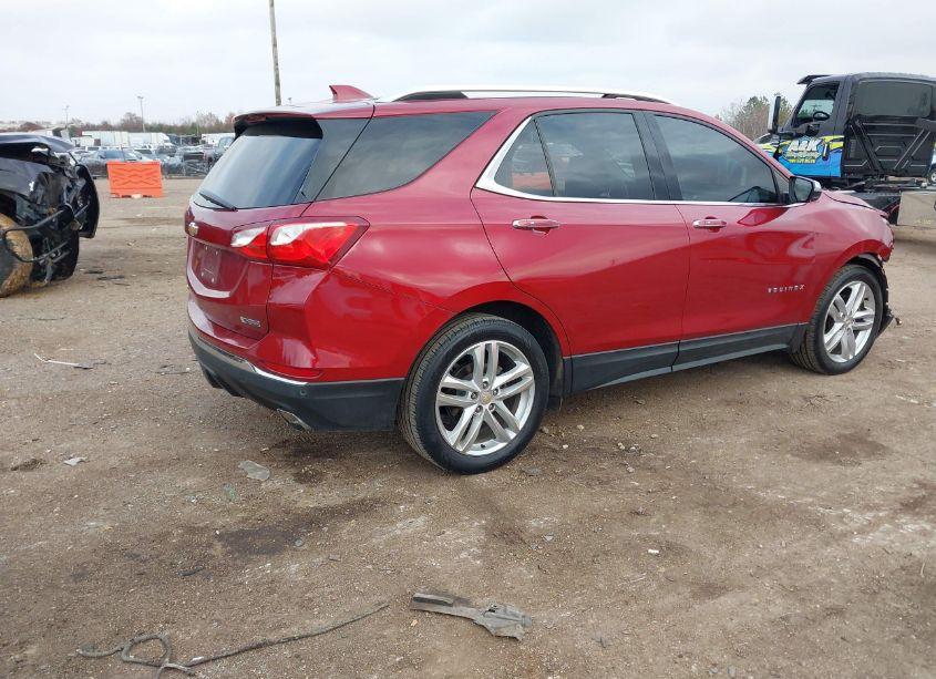 Photo 4 of 2018 Chevrolet Equinox PREMIER (VIN 2GNAXNEX5J6284485)
