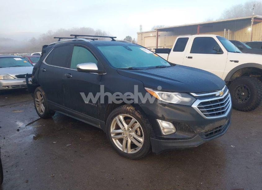 2018 Chevrolet Equinox PREMIER (VIN 2GNAXNEX6J6149080) main photo