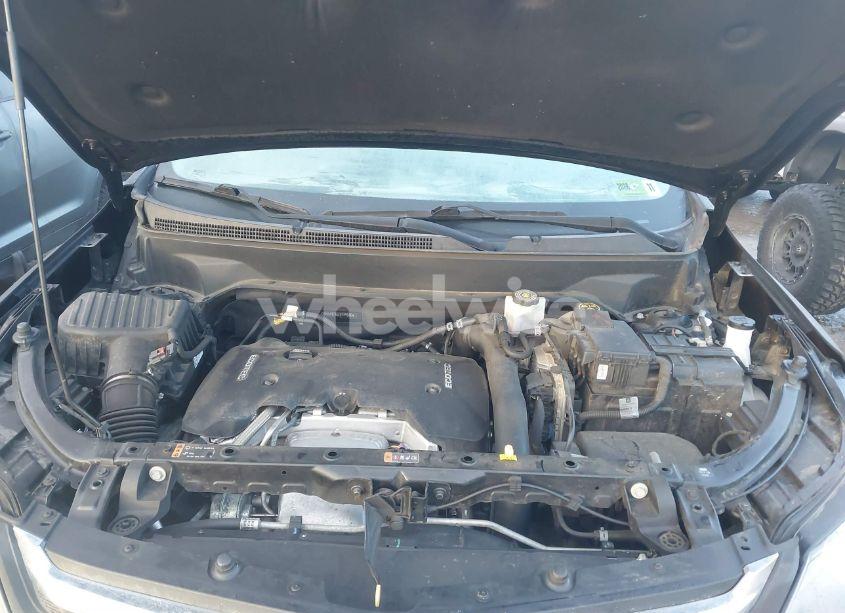 Photo 10 of 2018 Chevrolet Equinox PREMIER (VIN 2GNAXNEX6J6149080)