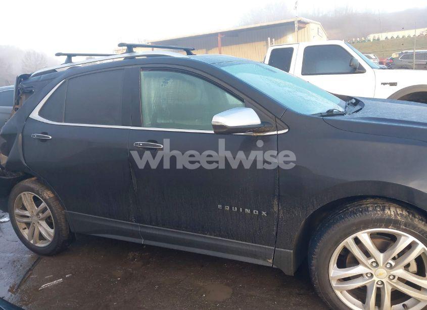 Photo 13 of 2018 Chevrolet Equinox PREMIER (VIN 2GNAXNEX6J6149080)