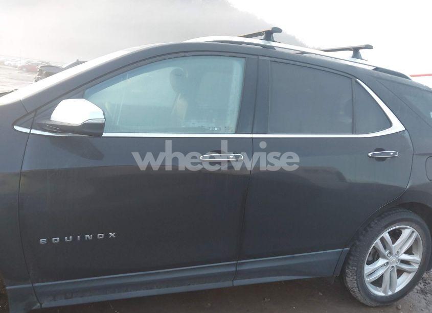 Photo 14 of 2018 Chevrolet Equinox PREMIER (VIN 2GNAXNEX6J6149080)