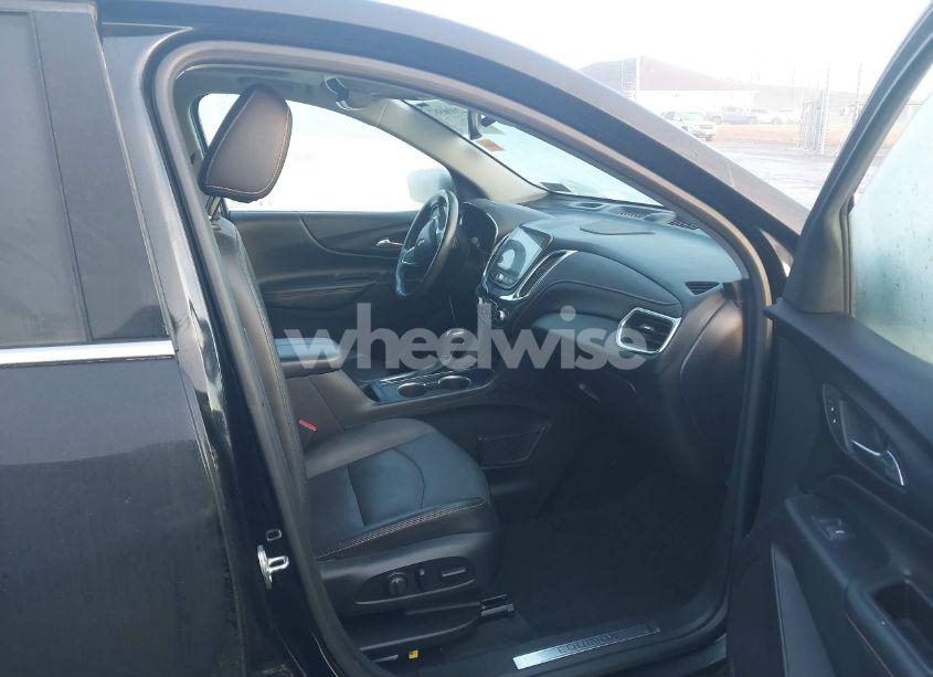 Photo 5 of 2018 Chevrolet Equinox PREMIER (VIN 2GNAXNEX6J6149080)