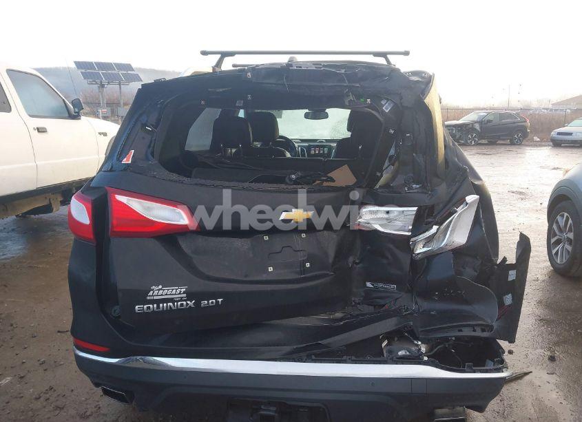 Photo 6 of 2018 Chevrolet Equinox PREMIER (VIN 2GNAXNEX6J6149080)