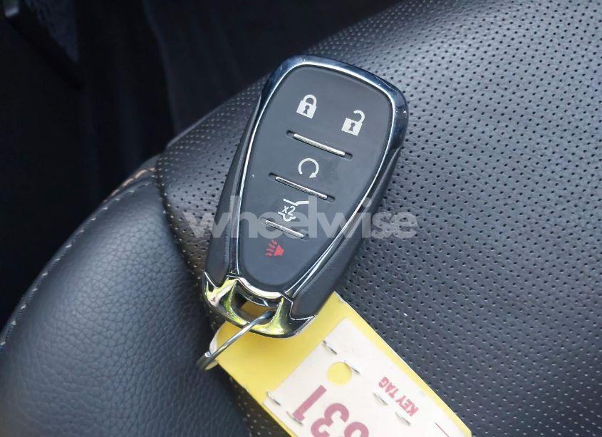 Photo 11 of 2018 Chevrolet Equinox PREMIER (VIN 2GNAXNEX6J6310026)