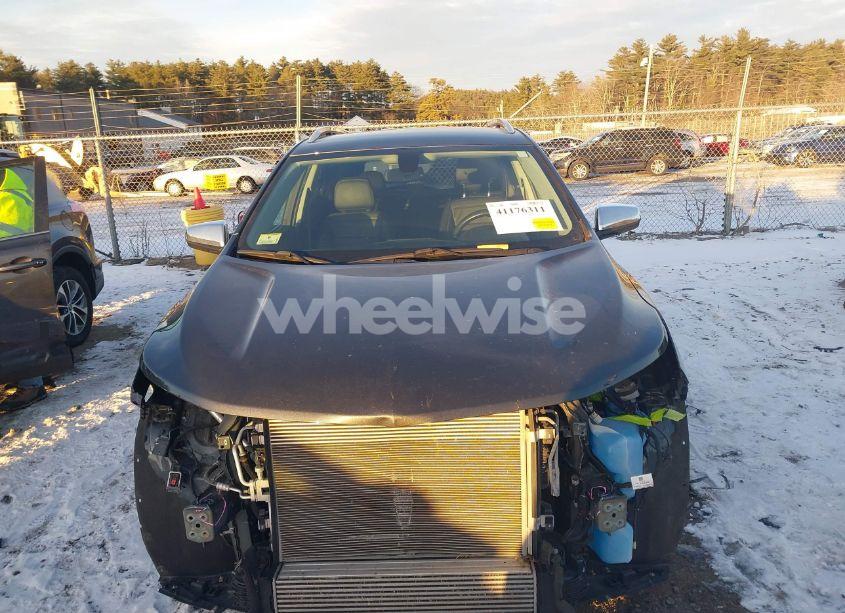 Photo 13 of 2018 Chevrolet Equinox PREMIER (VIN 2GNAXNEX6J6310026)