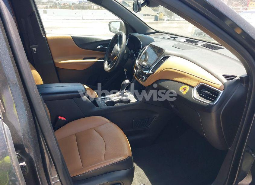 Photo 5 of 2018 Chevrolet Equinox PREMIER (VIN 2GNAXNEXXJ6128247)