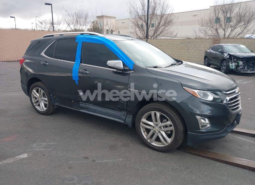 2019 Chevrolet Equinox PREMIER (VIN 2GNAXPEX1K6214740) main photo