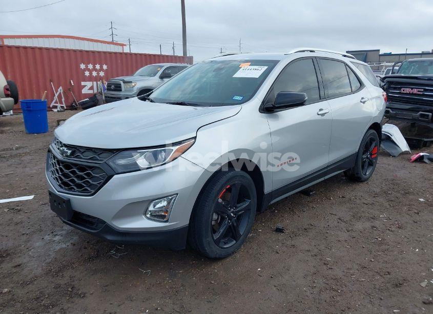 Photo 2 of 2020 Chevrolet Equinox FWD PREMIER 2.0L TURBO (VIN 2GNAXPEX2L6106256)