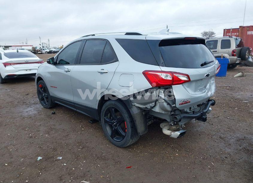 Photo 3 of 2020 Chevrolet Equinox FWD PREMIER 2.0L TURBO (VIN 2GNAXPEX2L6106256)