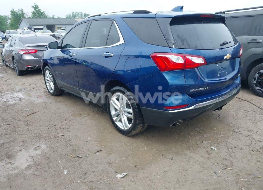 Photo 3 of 2020 Chevrolet Equinox FWD PREMIER 2.0L TURBO (VIN 2GNAXPEX2L6243231)