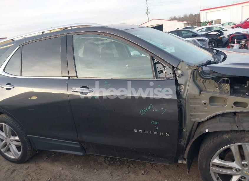 Photo 14 of 2019 Chevrolet Equinox PREMIER (VIN 2GNAXPEX3K6164570)