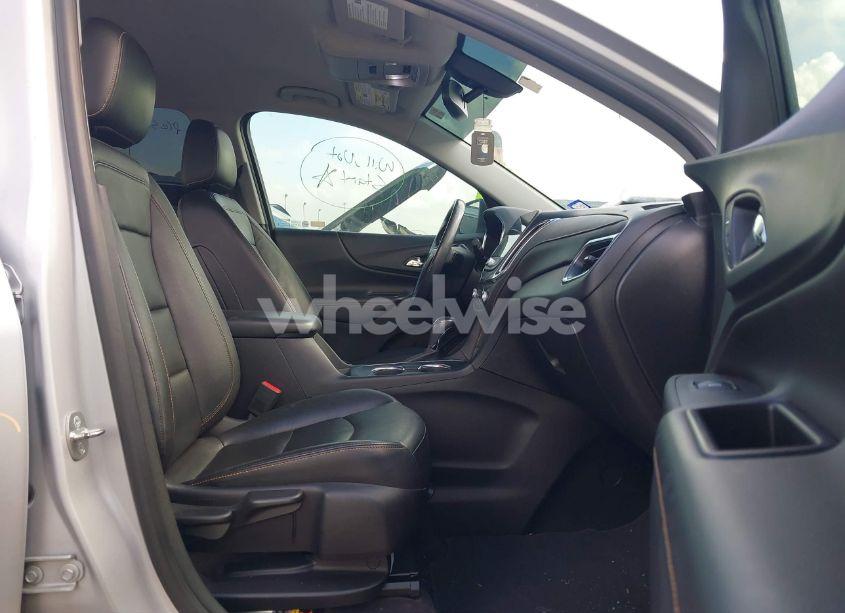 Photo 5 of 2019 Chevrolet Equinox PREMIER (VIN 2GNAXPEX5K6236594)