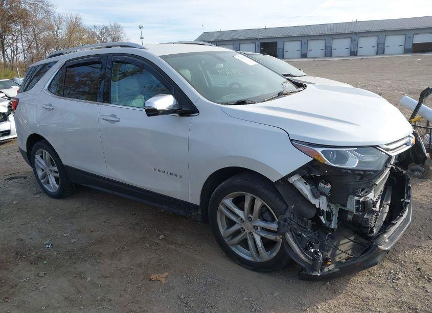 2019 Chevrolet Equinox PREMIER (VIN 2GNAXPEX9K6233181) main photo