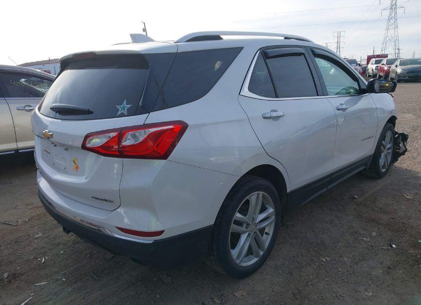 Photo 4 of 2019 Chevrolet Equinox PREMIER (VIN 2GNAXPEX9K6233181)