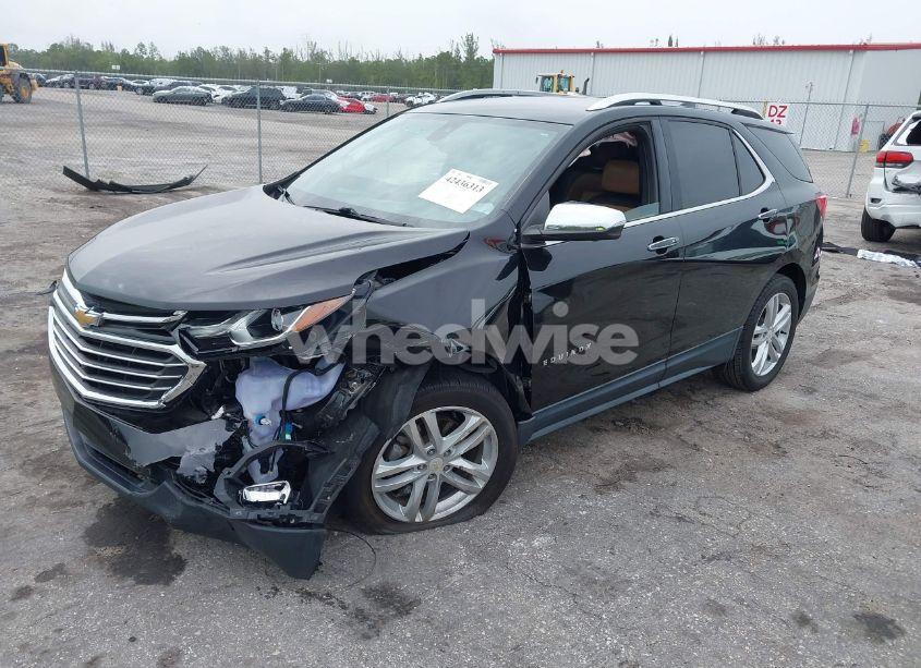 Photo 2 of 2019 Chevrolet Equinox PREMIER (VIN 2GNAXPEXXK6136734)