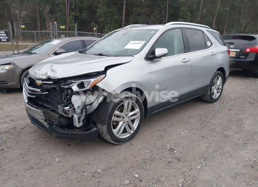 Photo 2 of 2019 Chevrolet Equinox PREMIER (VIN 2GNAXPEXXK6305330)