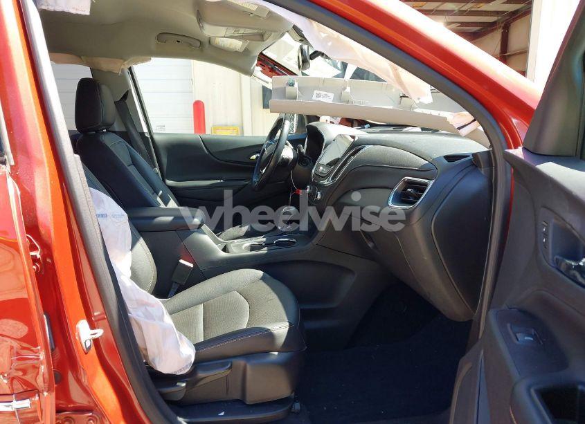 Photo 5 of 2020 Chevrolet Equinox FWD PREMIER 2.0L TURBO (VIN 2GNAXPEXXL6150828)