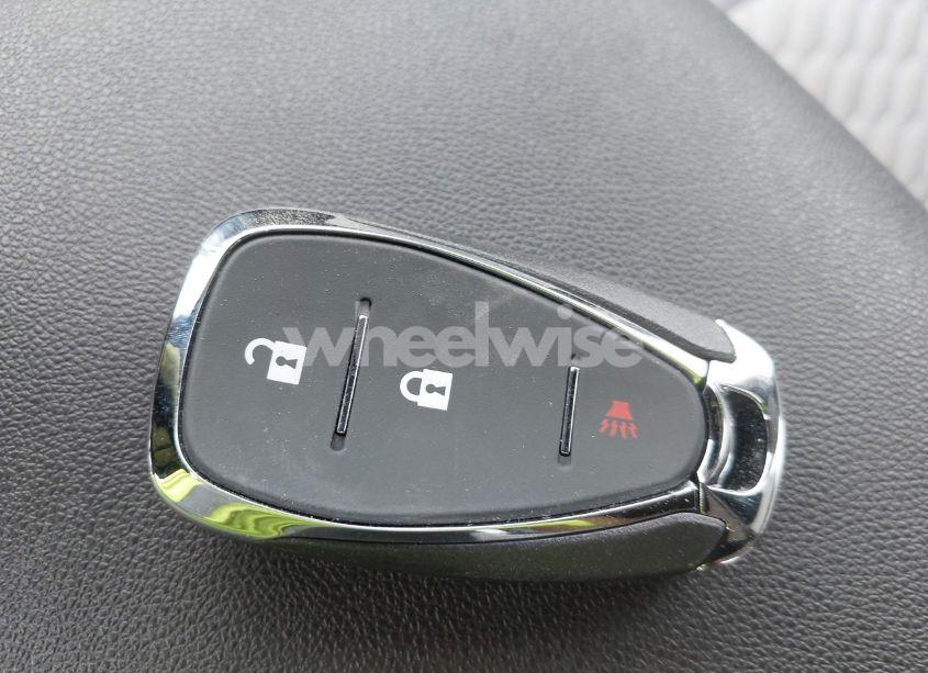 Photo 11 of 2018 Chevrolet Equinox LS (VIN 2GNAXREV0J6311176)